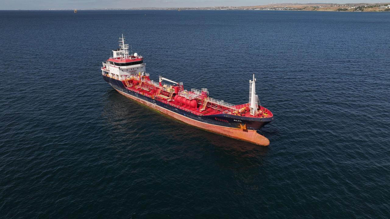 Silivri Açıklarında Batan Gemi İçin Arama Çalışmaları Sürüyor